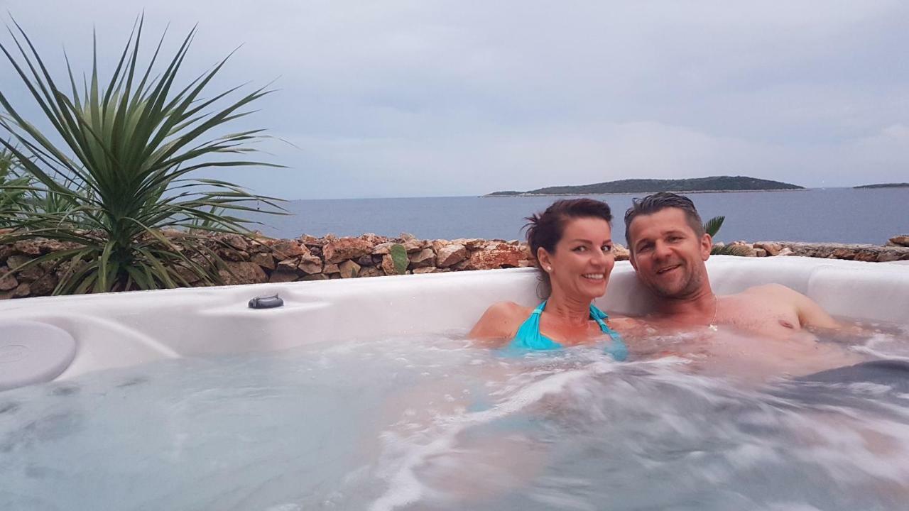 Villa Carisma Island Vis Kültér fotó